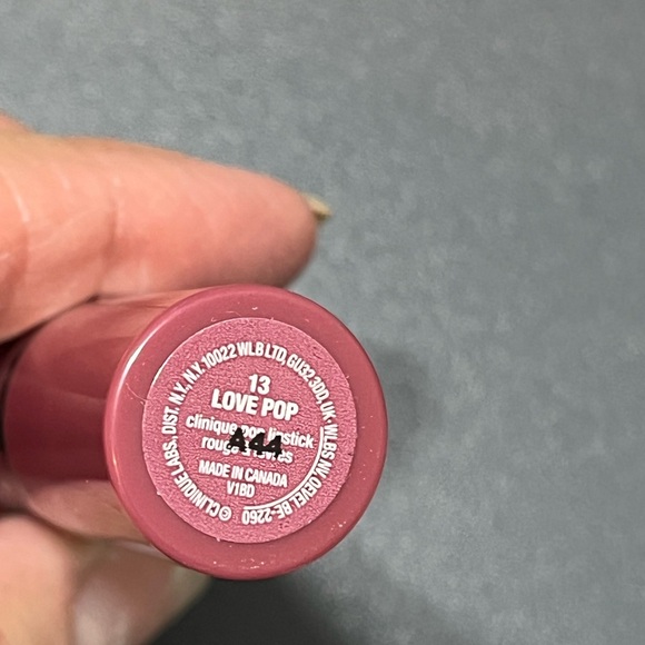 NEW Clinique Pop Lip Colour  "Love Pop" - Picture 5 of 9